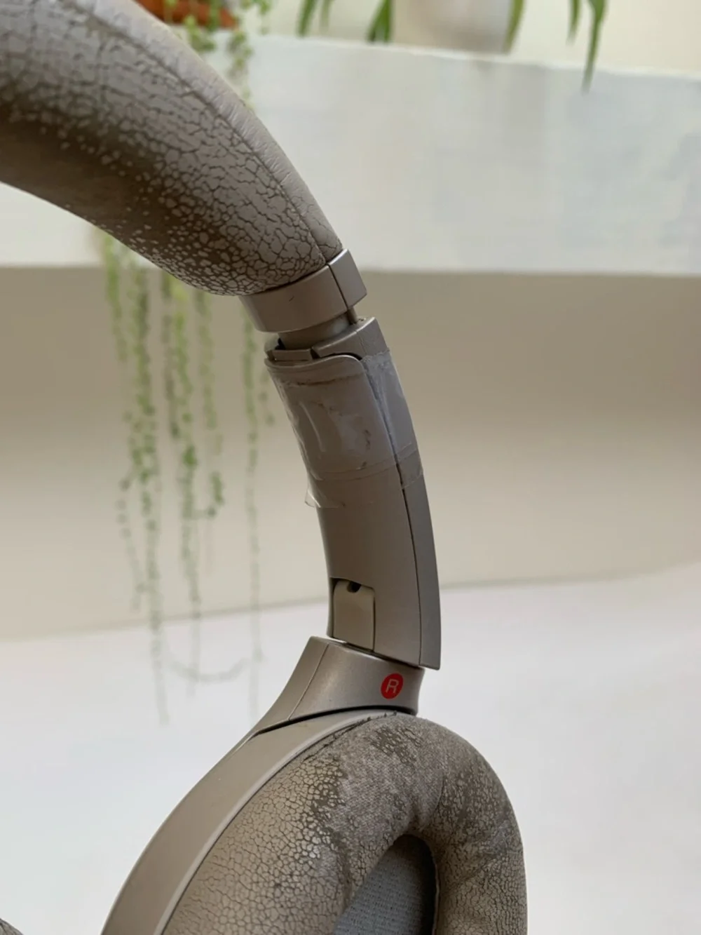 For Parts Sony WH-1000X M3 Wireless Over-Ear Headphones in Beige - Working